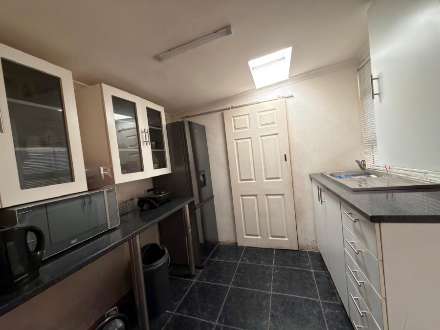 2 Bedroom Property for Sale in Delft Western Cape